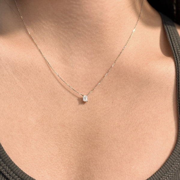 Equi Emerald solitaire 0.5 ct lab grown diamond necklace in 18k gold