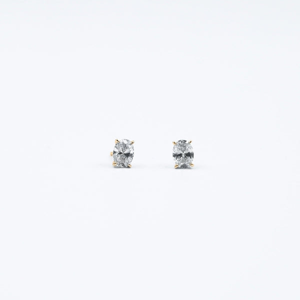 Equi Oval solitaire 0.5 ct lab grown diamond earring in 18k gold