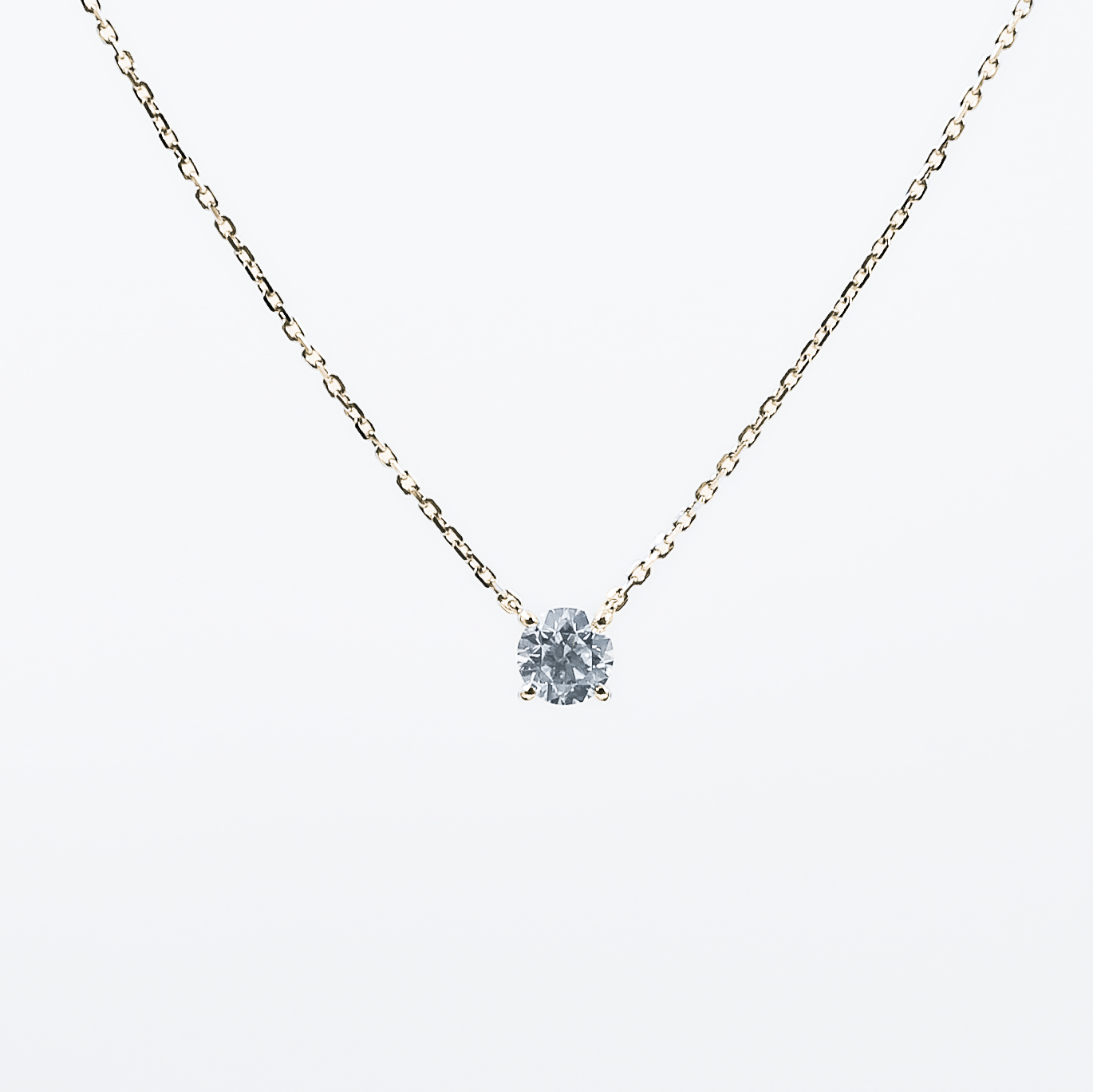 Equi Round solitaire 0.5 ct lab grown diamond necklace in 18k gold