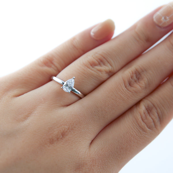 Equi Teardrop solitaire 0.5 ct lab grown diamond ring in 18k white gold